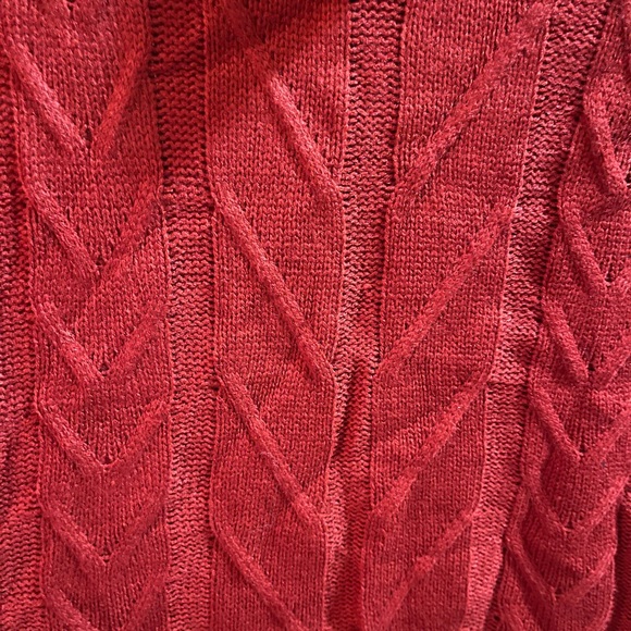 Turtle neck sweater vest - Picture 5 of 5